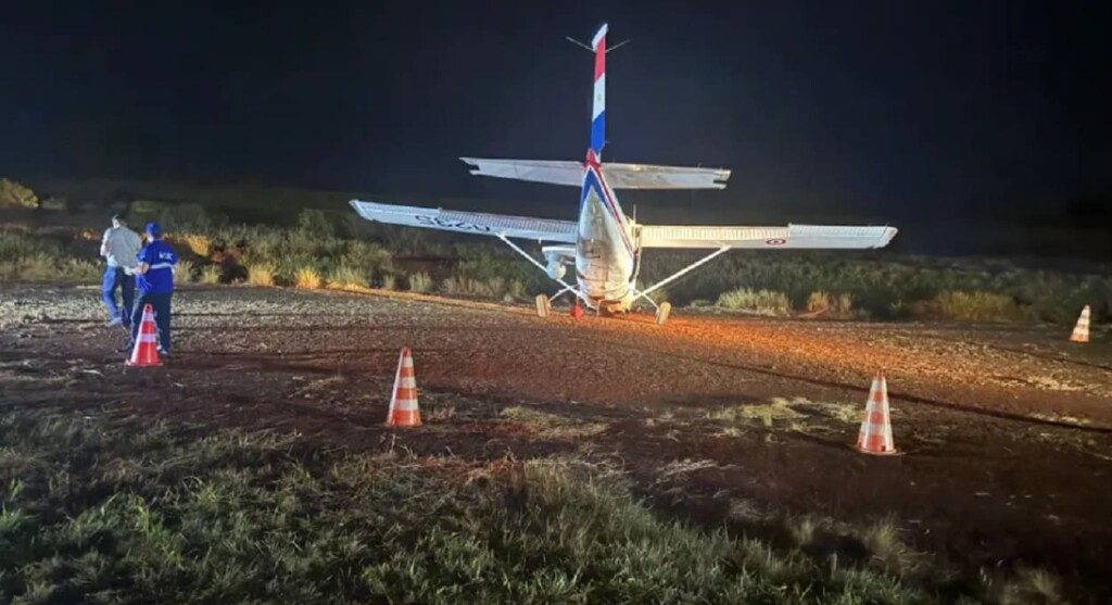 Avião militar do Paraguai sofre acidente em aeroporto da fronteira