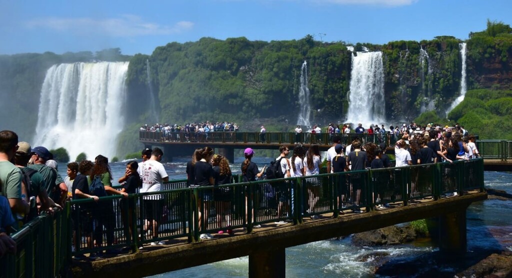 Saiba o movimento dos atrativos de Foz do Iguaçu no feriadão da República