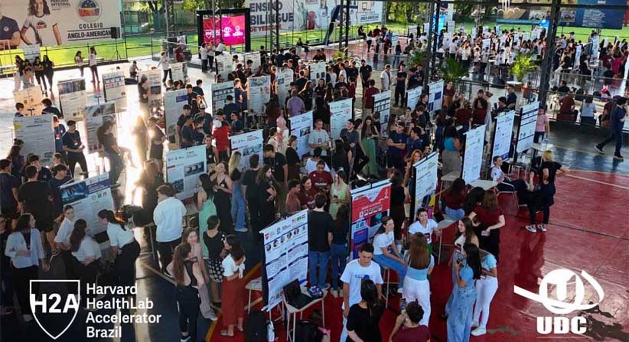 Estudantes da UDC Vila A apresentam projetos a especialistas de Harvard