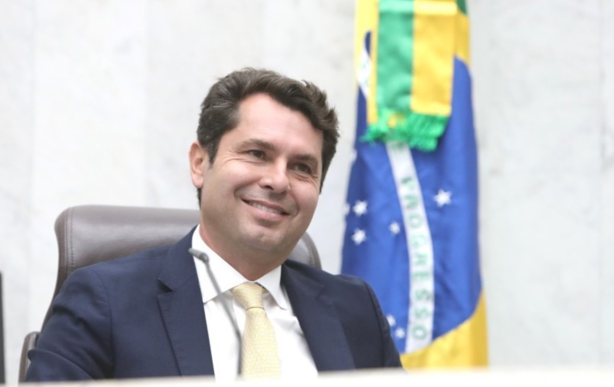 Nova eleição confirma Alexandre Curi na presidência da Assembleia