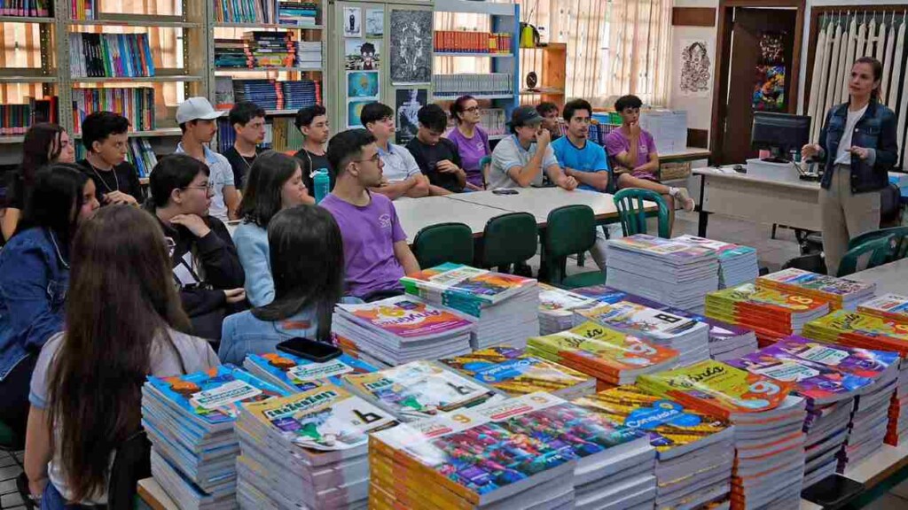 Domingo tem combo de Feira do Livro + feirinha na JK