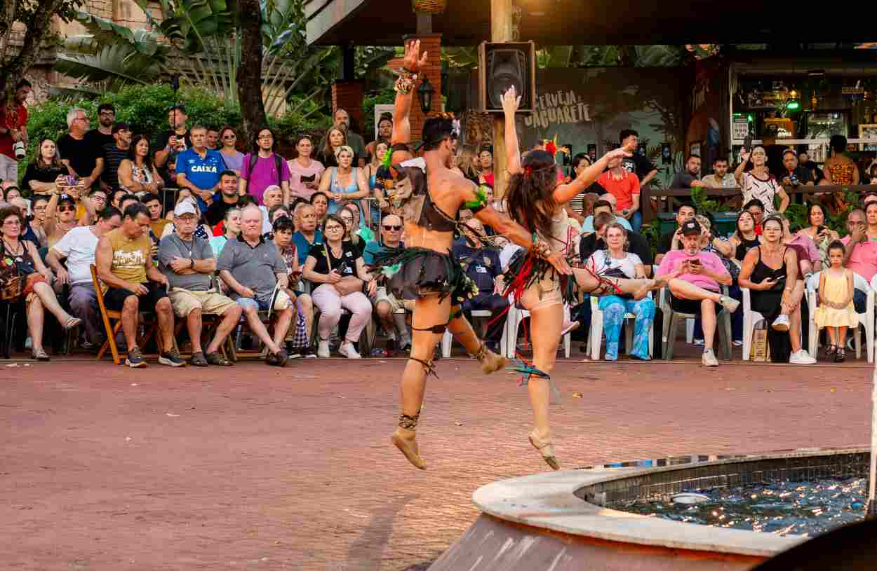 Marco das Três Fronteiras é opção para moradores e turistas no feriadão