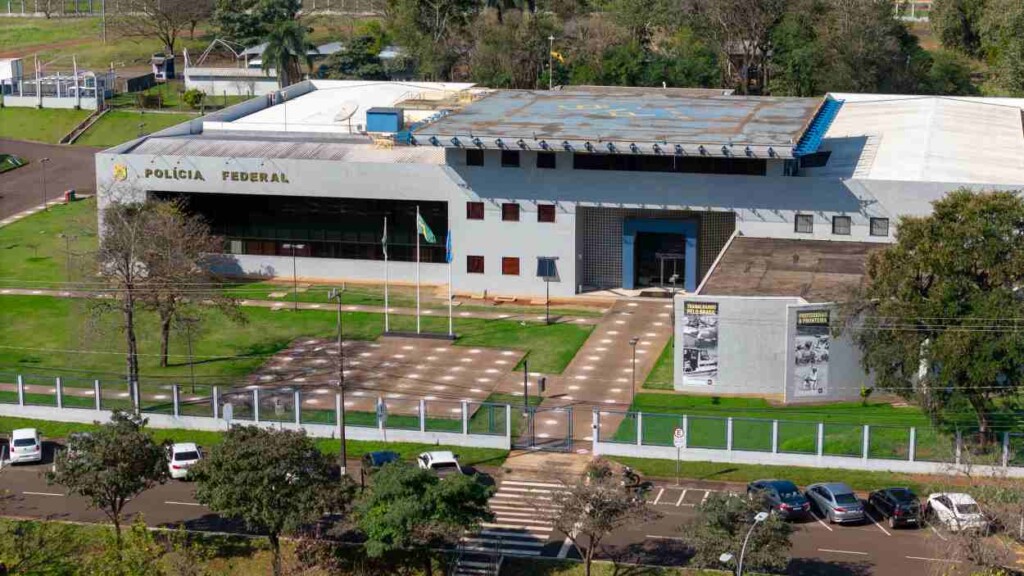 Com Foz na rota, PF faz operação contra crimes financeiros de R$ 6 bilhões
