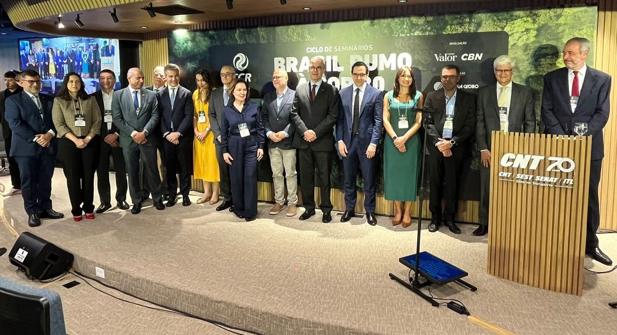 Gestor do Aeroporto de Foz integra coalizão para a descarbonização