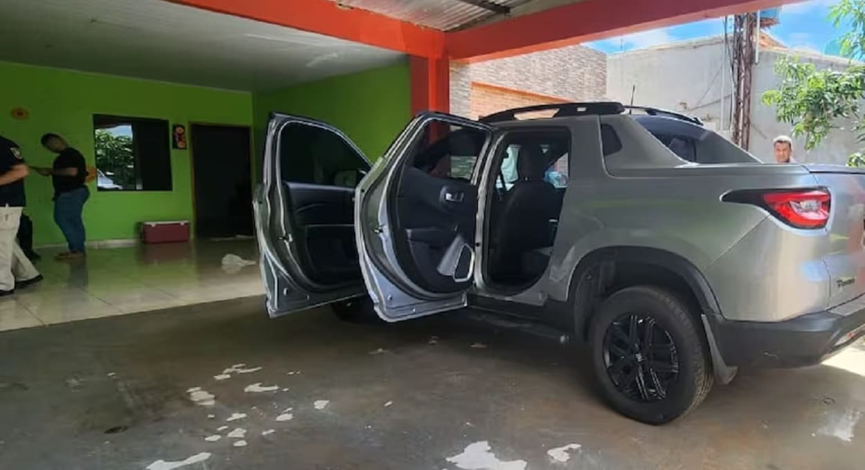 Policial do Paraguai é preso com caminhonete roubada no Brasil