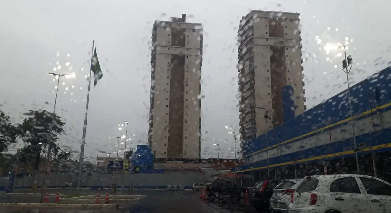 Foz do Iguaçu já acumula mais de 100 milímetros de chuva