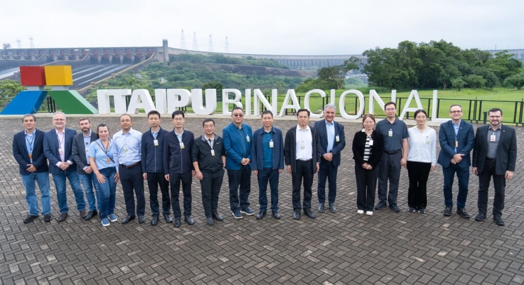 Itaipu recebe visita de comitiva de hidrelétrica da China