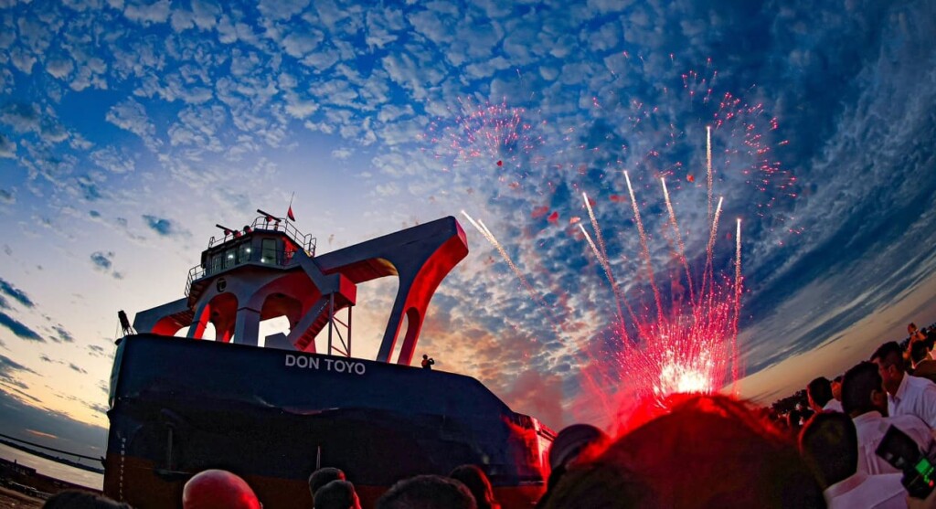 Don Toyo: Paraguai lança maior barco fluvial da América do Sul