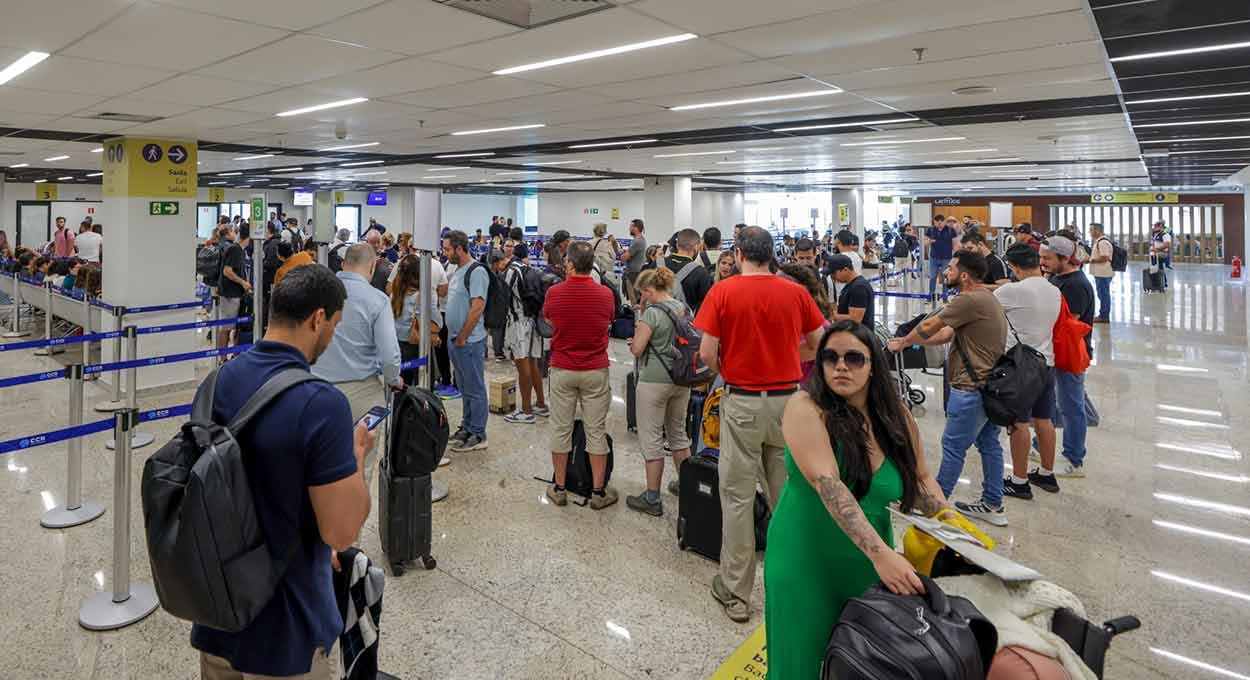 Aeroporto de Foz do Iguaçu deve atingir 2,1 milhões de passageiros em 2024, aponta CCR