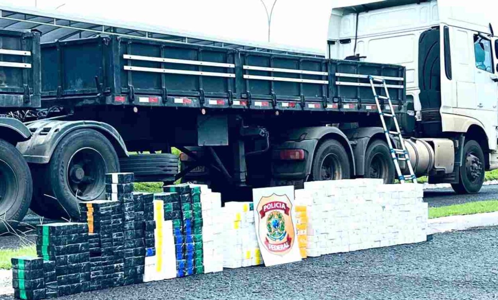 Carreteiro é preso com mais de 500 celulares do Paraguai na fronteira