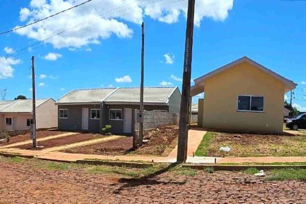 Cem famílias recebem casa própria em Foz do Iguaçu, com recurso do estado