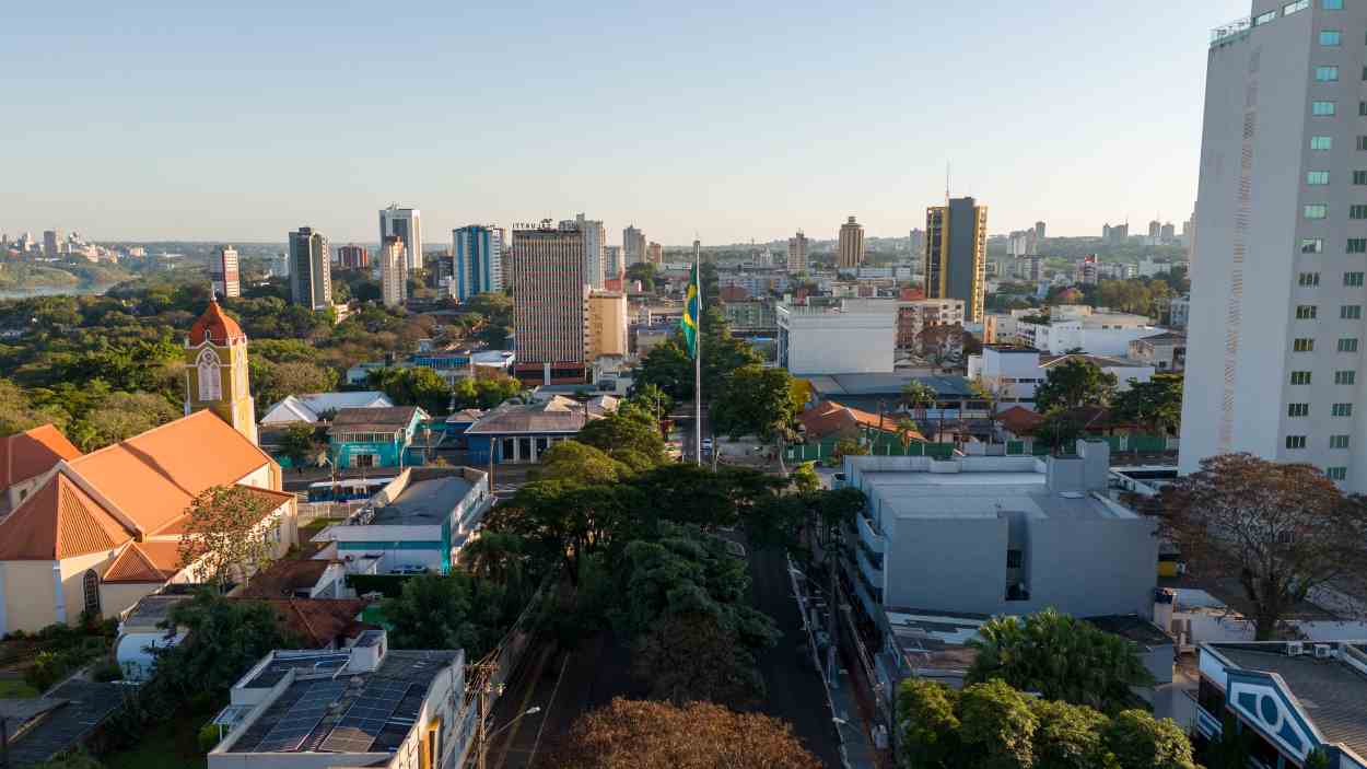 Emprego em Foz do Iguaçu: confira vagas abertas nesta segunda