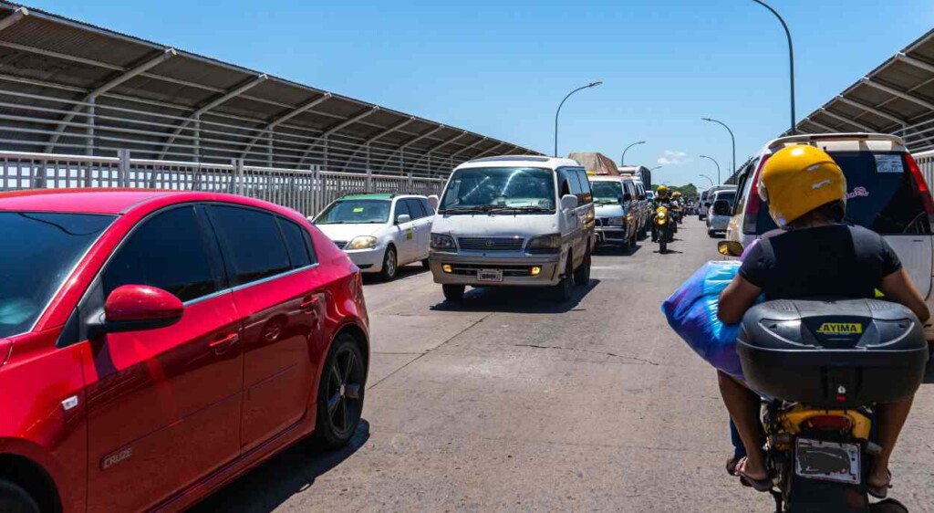 Forças de segurança aumentam a inspeção na Ponte da Amizade