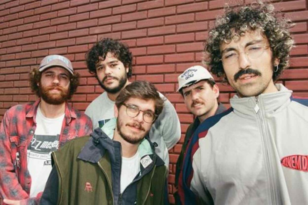 Jovem Dionísio apresenta Cadeiraria Tour no Zeppelin nesta sexta