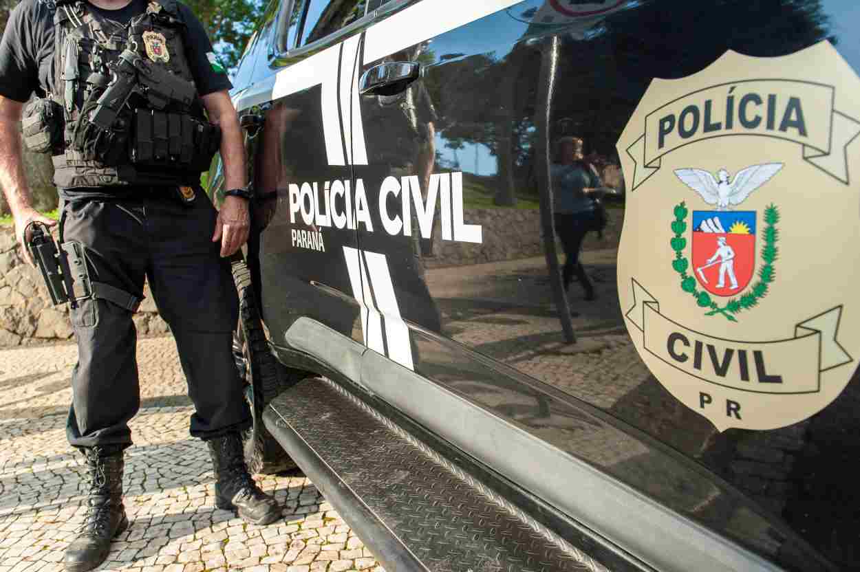 mulher-foz-trafico-fluxo-R$-200-milhoes