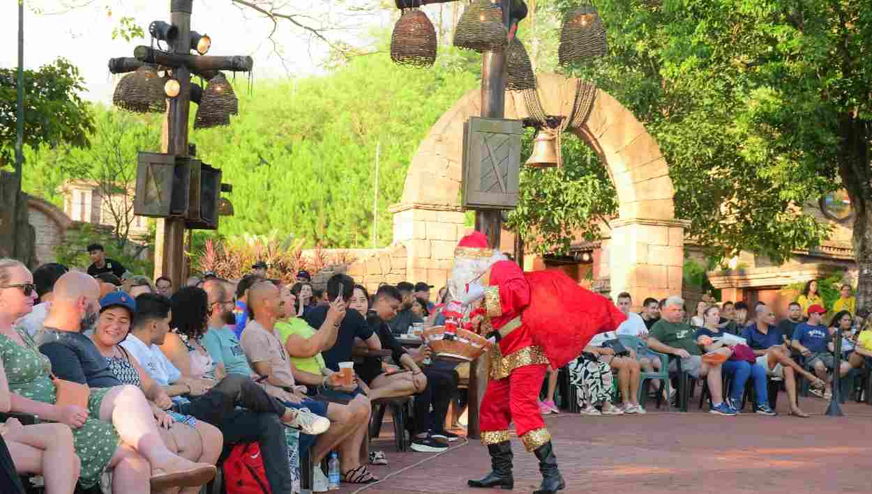 Orquestra e Papai Noel são atrações especiais do Marco das Três Fronteiras