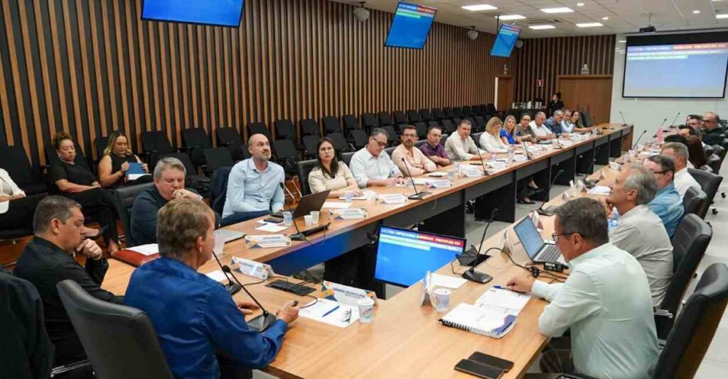 Silva e Luna reúne equipe para ‘azeitar’ gestão e reforça atenção à saúde
