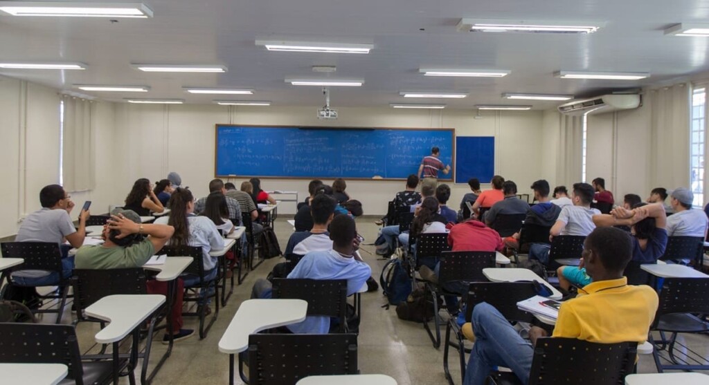 Unila abre 695 vagas pelo Sisu para 28 cursos em Foz do Iguaçu