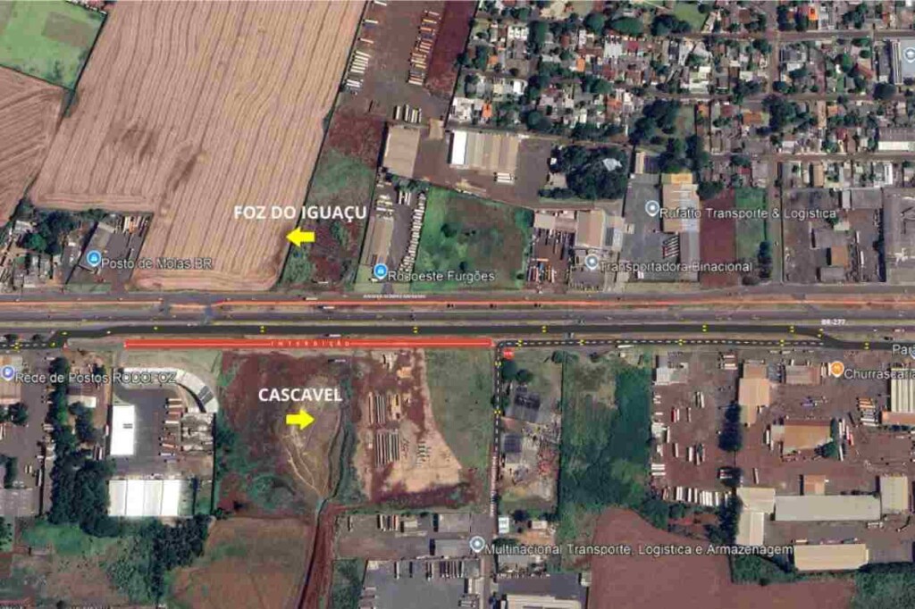 Rua paralela à BR-277 é interditada para obra da Perimetral