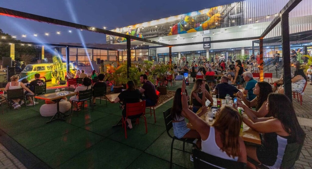 Programação do Mercado Barrageiro tem GeekFalls e apresentações musicais