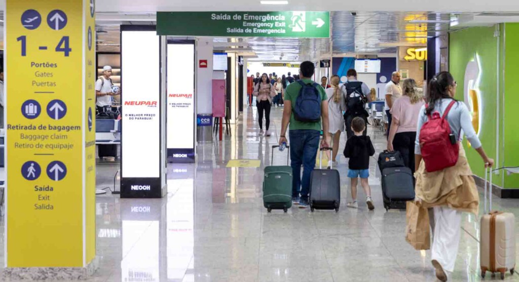 Movimento do aeroporto de Foz ainda está 13% abaixo do pré-pandemia