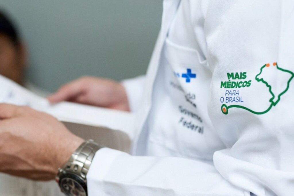 Prefeitura de Foz do Iguaçu notifica 60 médicos a cumprir carga horária