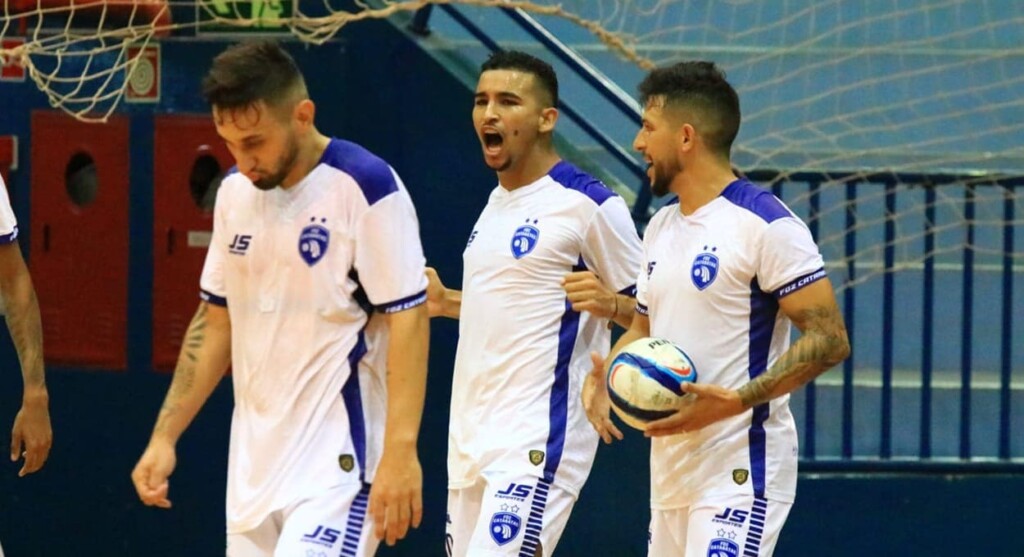 Diante do torcedor, Foz Cataratas vence Santa Helena em amistoso