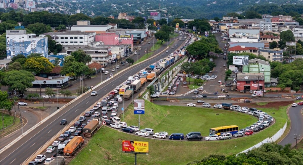 Taxistas do Paraguai reclamam de assaltos violentos em Foz do Iguaçu