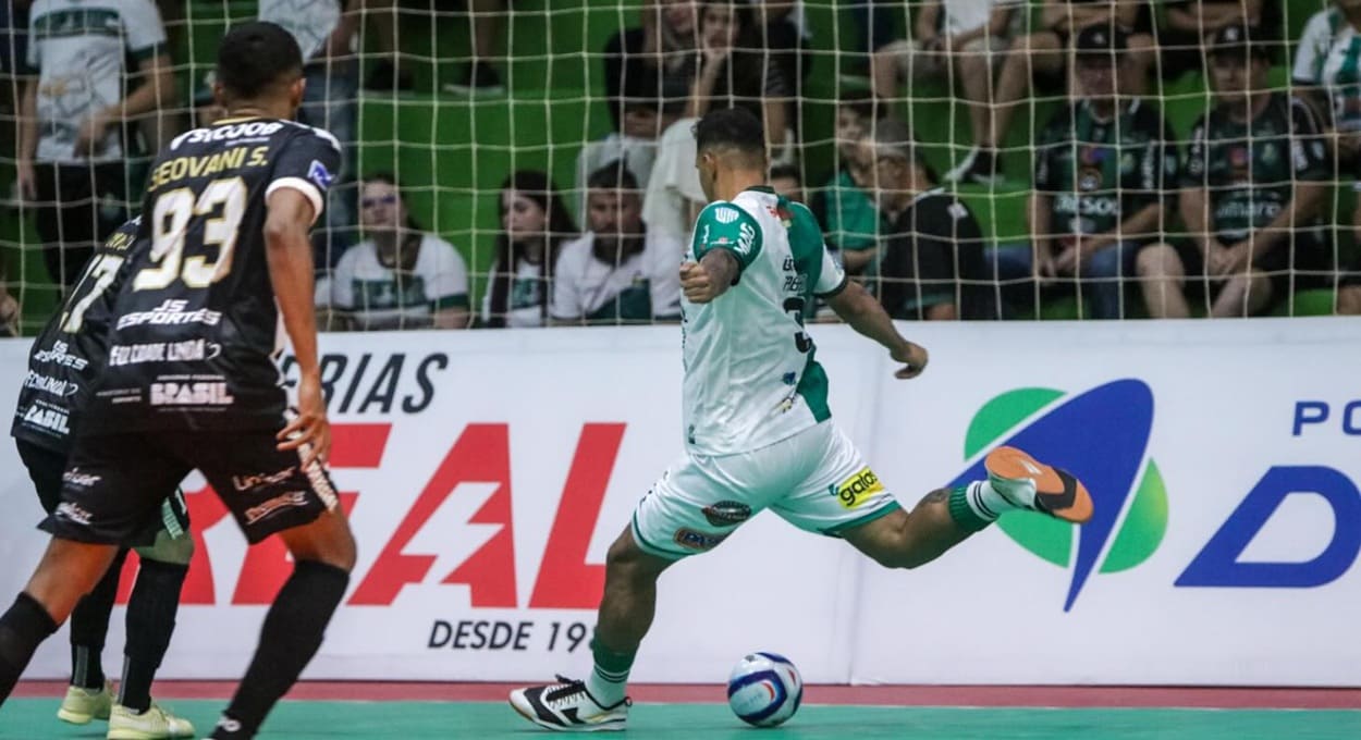 Foz Cataratas perde de virada para o Marreco na Série Ouro do Paranaense