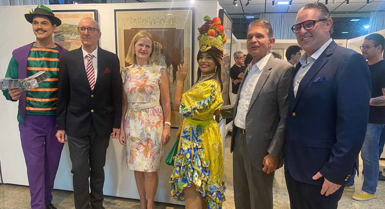 Embaixadores da Áustria abrem exposição de Otto Wagner, em Foz do Iguaçu