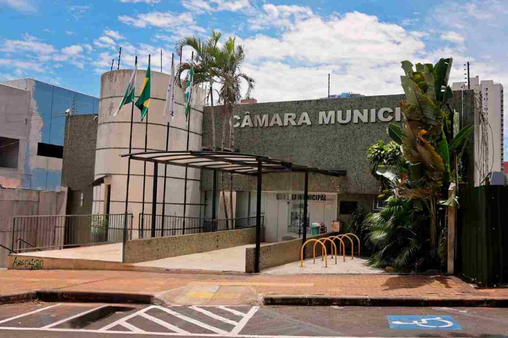 Em folga de carnaval, vereadores só voltam às sessões no dia 11