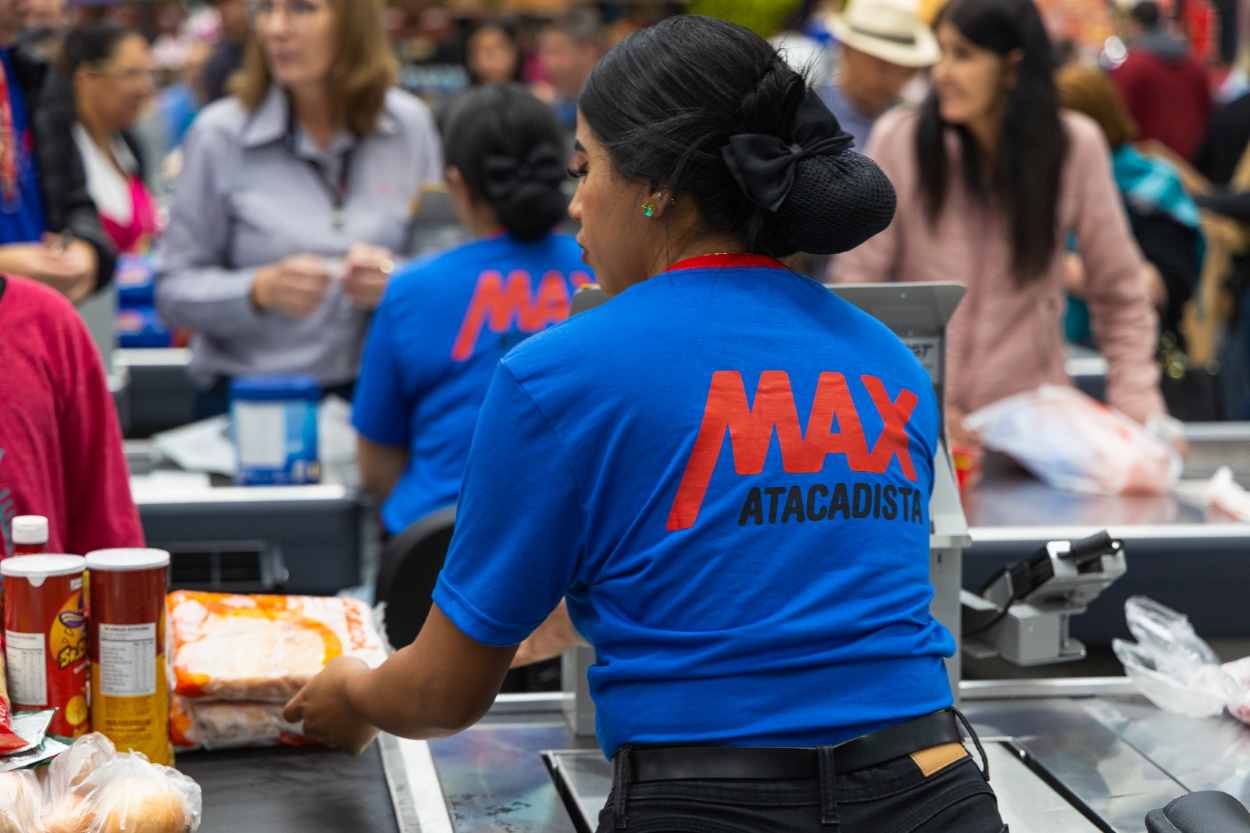 Novo Max Atacadista no Porto Meira abre 200 empregos em Foz do Iguaçu