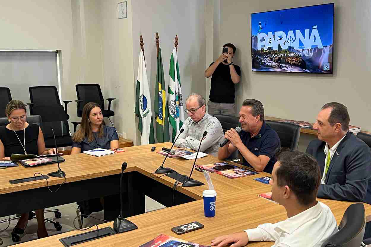 Paraná apresenta resultados do turismo a empresários de Foz do Iguaçu