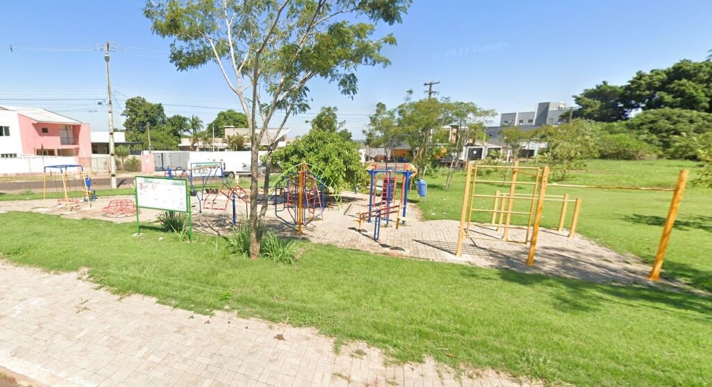 Sobre praças, academias e parquinhos nos bairros de Foz do Iguaçu