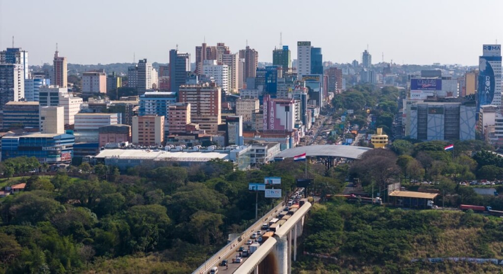 Saiba o funcionamento do comércio do Paraguai no feriadão de Páscoa