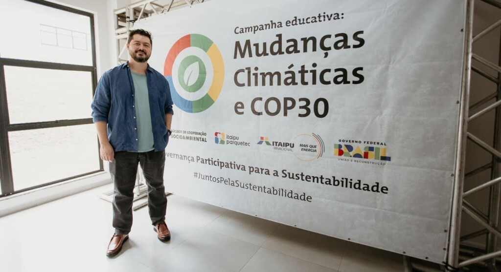 Em palestra, biólogo Atila Iamarino destaca o perigo da desinformação