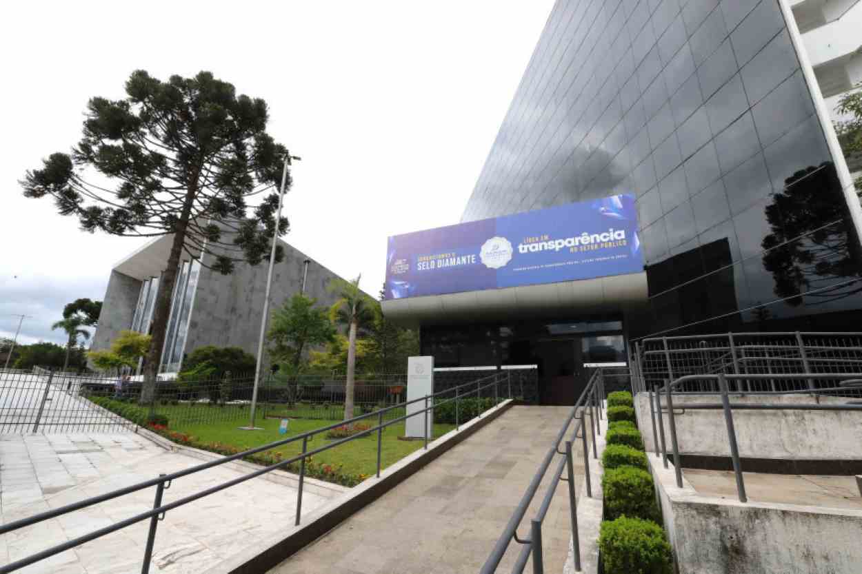 Assembleia Legislativa retoma sessões itinerantes pelo Paraná