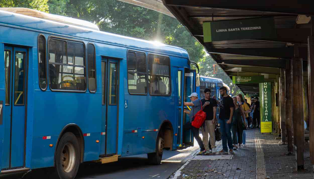 Transporte coletivo tem funcionamento alterado no feriadão