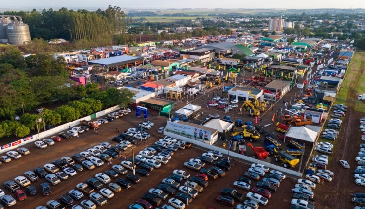 Vista aérea da Expo Santa Rita, que acontece no parque de exposições do CTG Índio José.