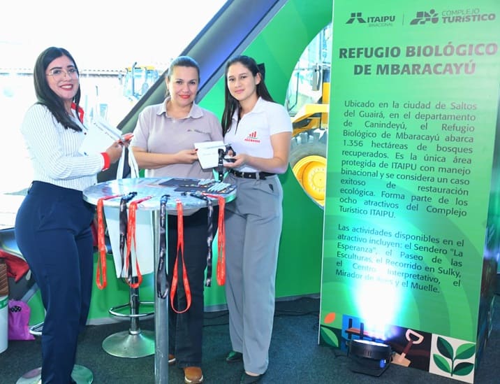 Estande de Itaipu na Expo Santa Rita.