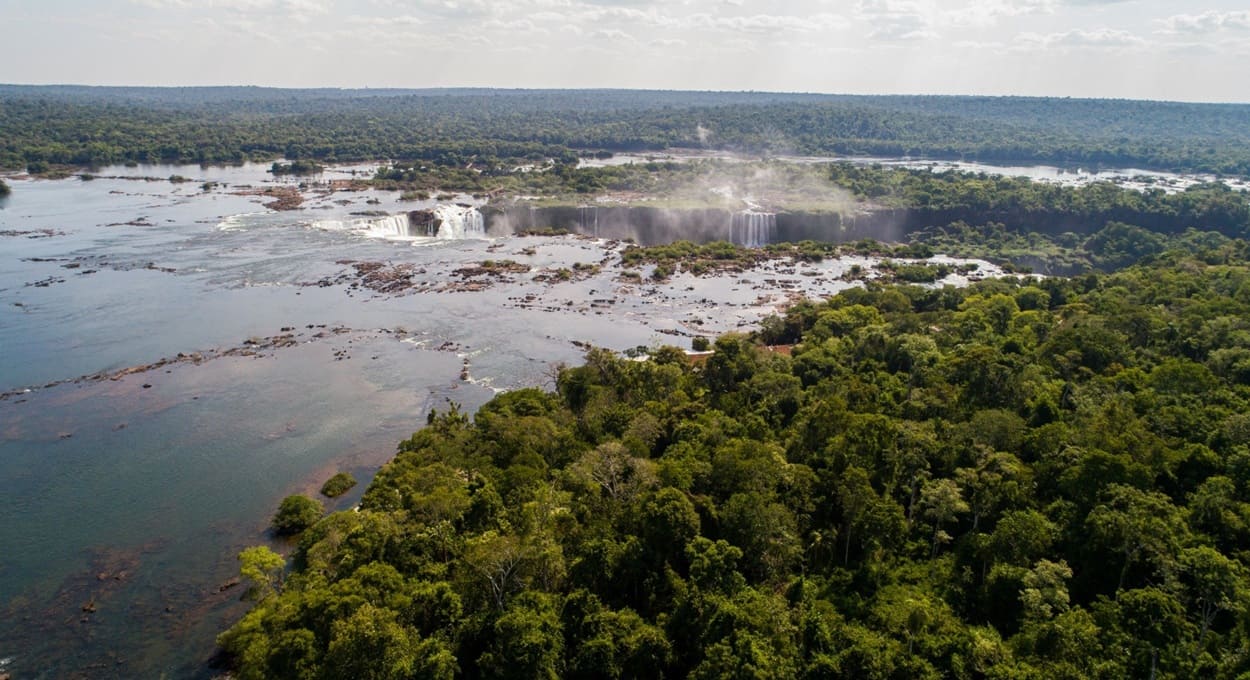 Parque nacional é o principal termômetro do turismo em Foz do Iguaçu.