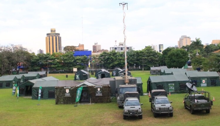 Mobilização dos militares na sede do Exército Brasileiro em Foz do Iguaçu.
