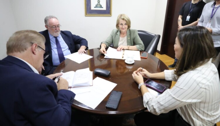 Reunião da Comissão de Saúde Pública da Assembleia Legislativa do Paraná.