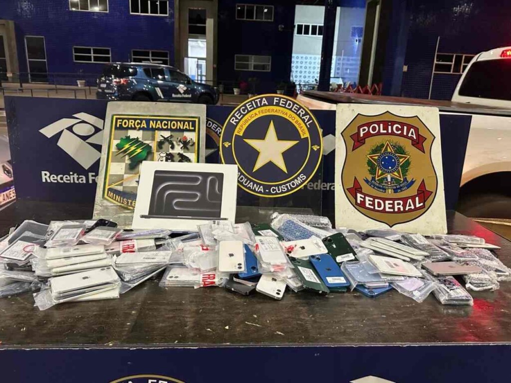 Carga com mais de R$ 250 mil em celulares é apreendida na Ponte da Amizade