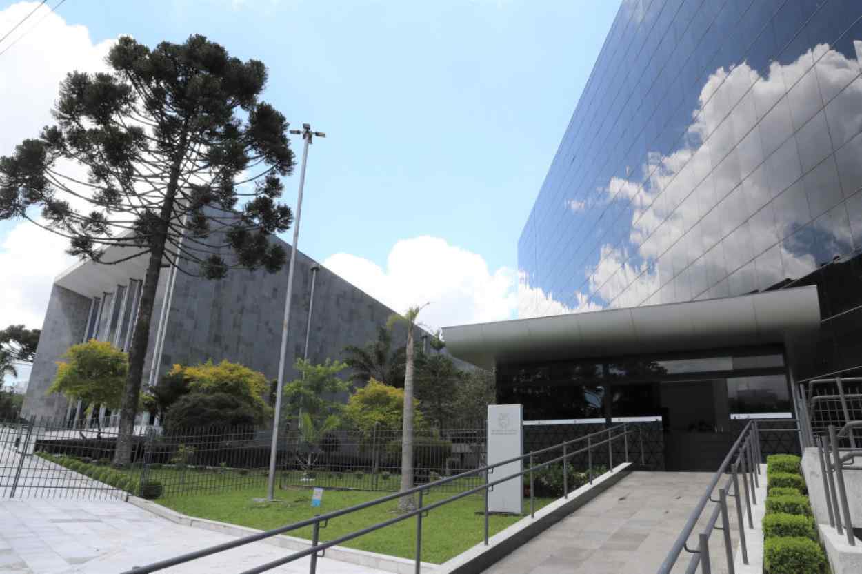 Assembleia Itinerante desembarca em Maringá durante a feira da cidade