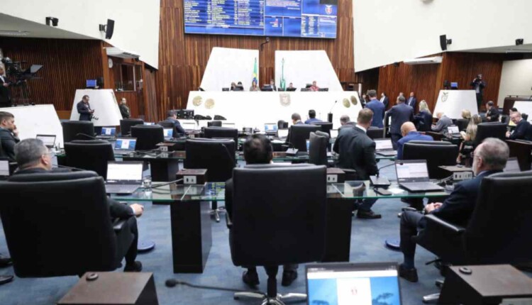 Assembleia aprova Lei do Antipó, que trata de bens inservíveis