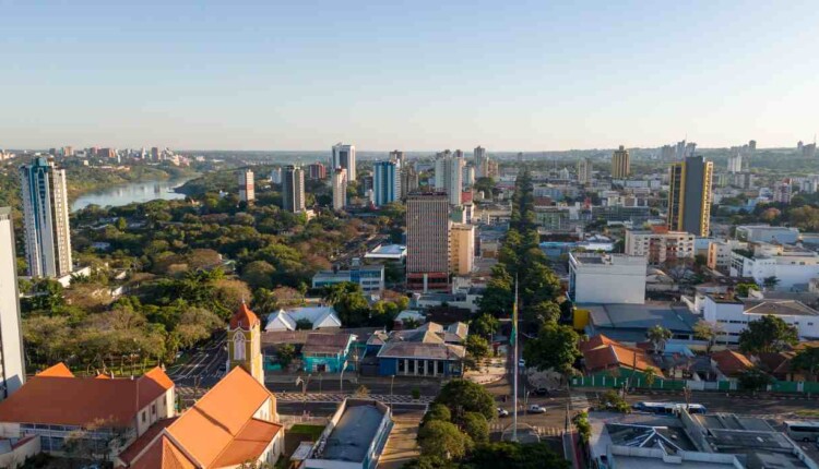 De balconista a motorista: Foz do Iguaçu oferece mais de 500 empregos