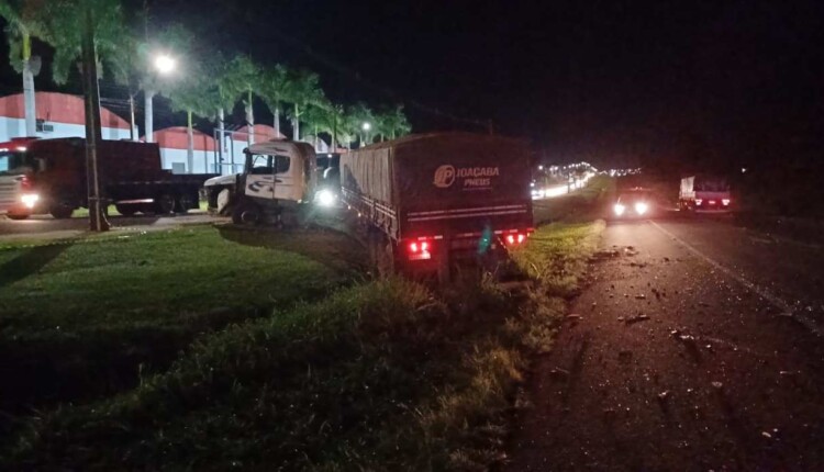 Caminhoneiro bêbado invade pista e causa colisão com morte na BR-277