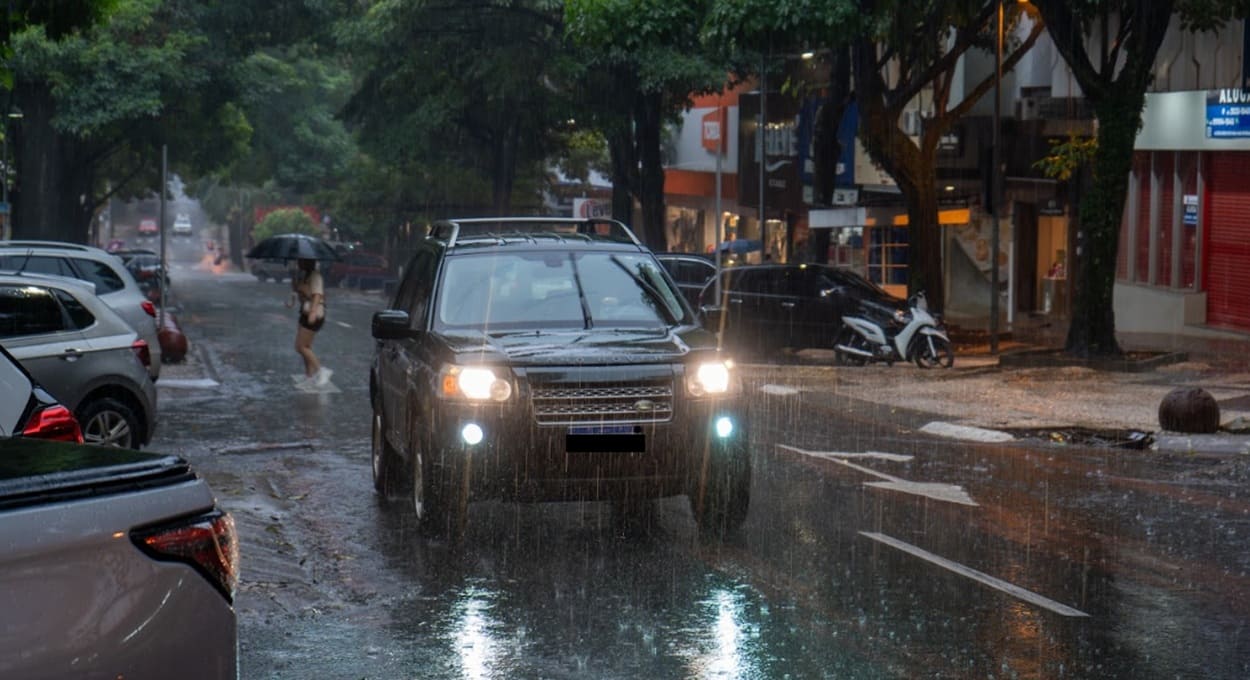 Conforme a meteorologia, maior parte da chuva em Foz do Iguaçu estará concentrada na quinta-feira (5).