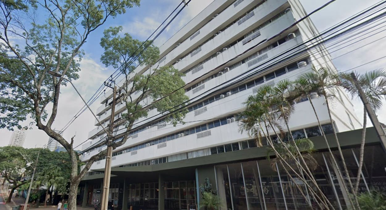 Prédio na região do Boicy é um dos ícones da hotelaria de Foz do Iguaçu.